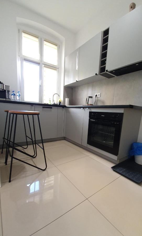 Apartament Na Kochanowskiego Torun Exterior foto